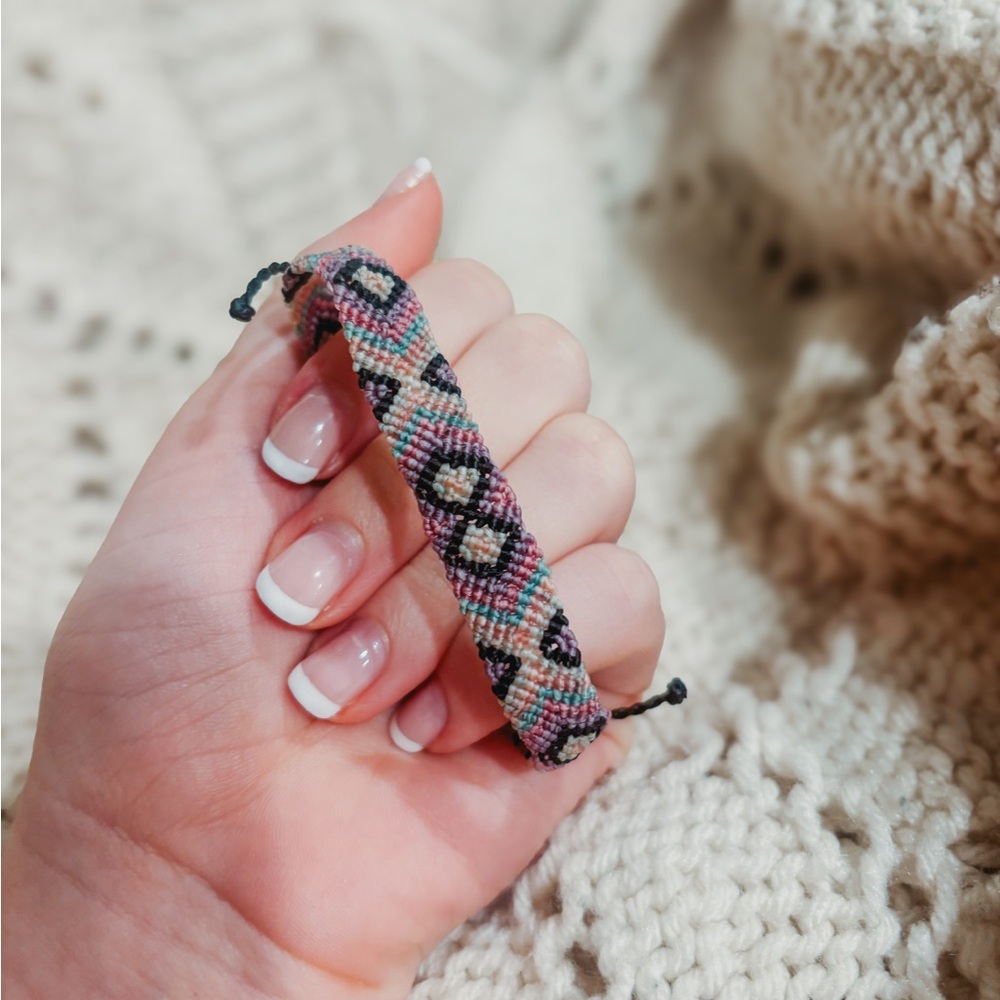 Pura Vida purple woven bracelet